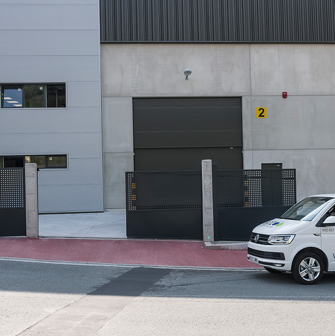 Puerta corredera industrial